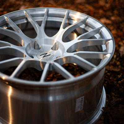 Zento MS3 Monoblock Forged Aluminium Wheel finished in brushed silver, in British autumnal woodland